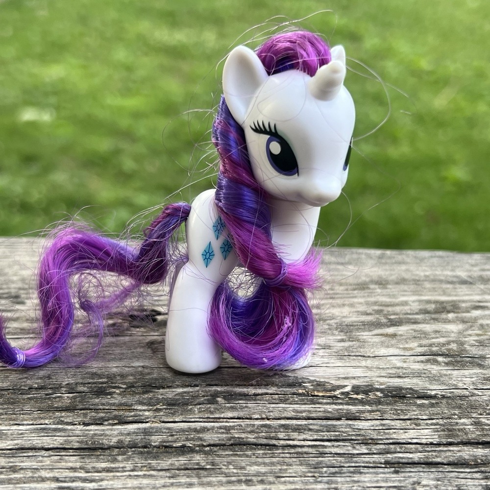 My Little Pony Rarity Unicorn Figure Hasbro Diamond Cutie Mark 3 Inch 2010 G4